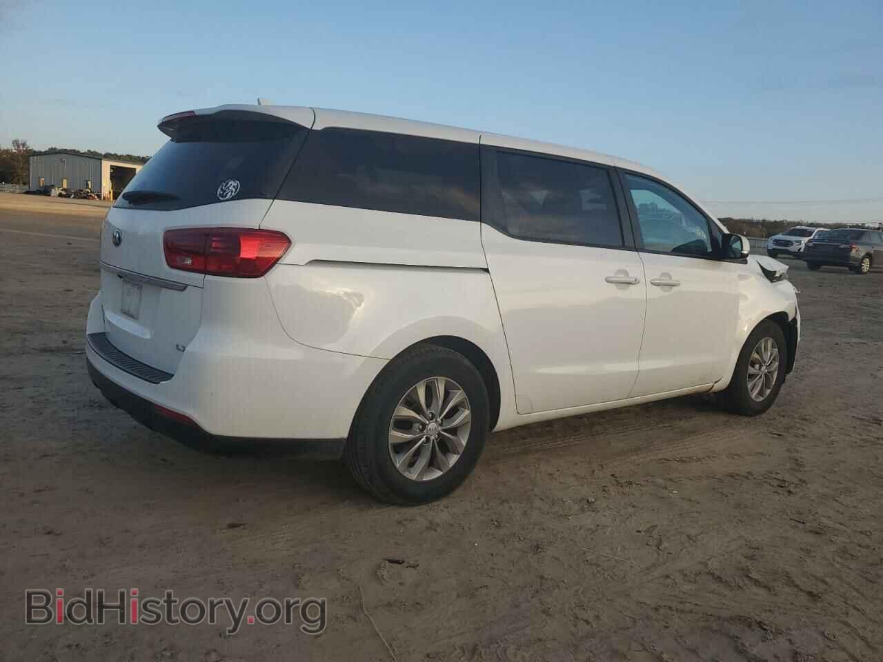 2021 KIA All Models - VIN: KNDMB5C1XM6663639 - Фото 3