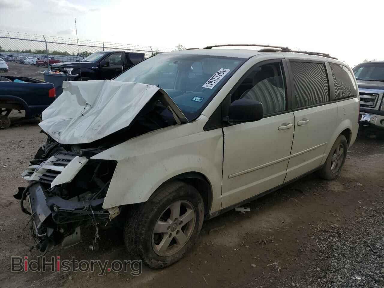 Photo 2D4RN3D17AR477192 - DODGE CARAVAN 2010