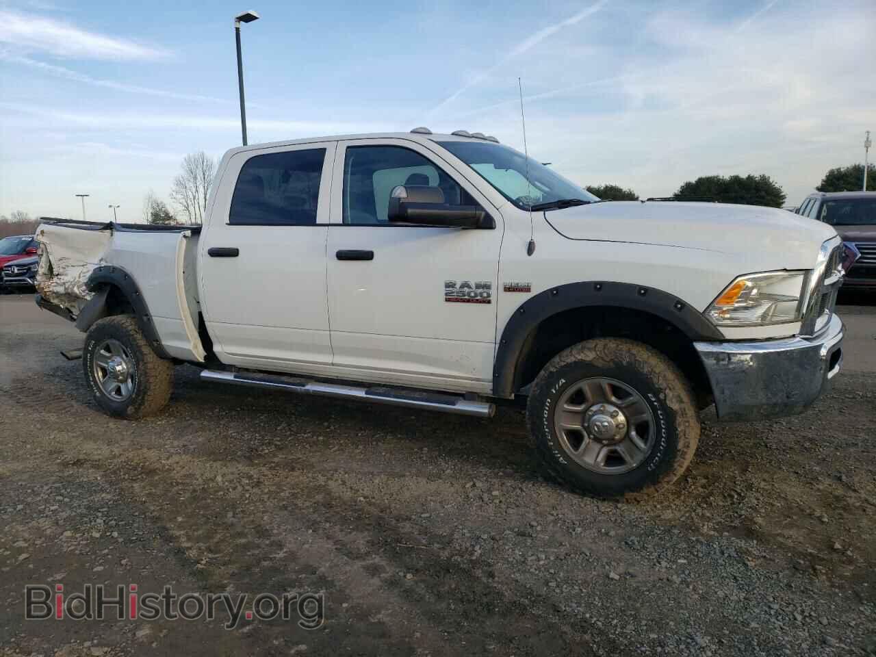 2018 RAM All Models - VIN: 3C6UR5CJ0JG207064 - Photo 4