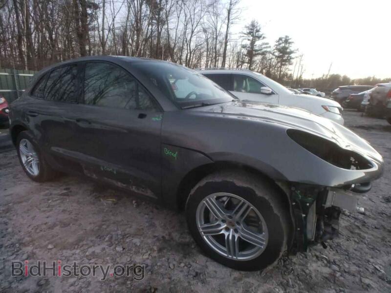 2016 Porsche MACAN (VIN WP1AB2A55GLB45837) — photo 4 of 12