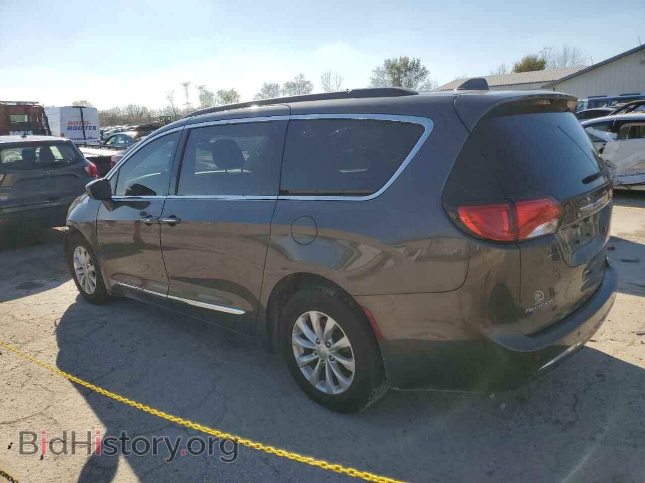 2017 CHRYSLER PACIFICA - VIN: 2C4RC1BG1HR757019 - Фото 2