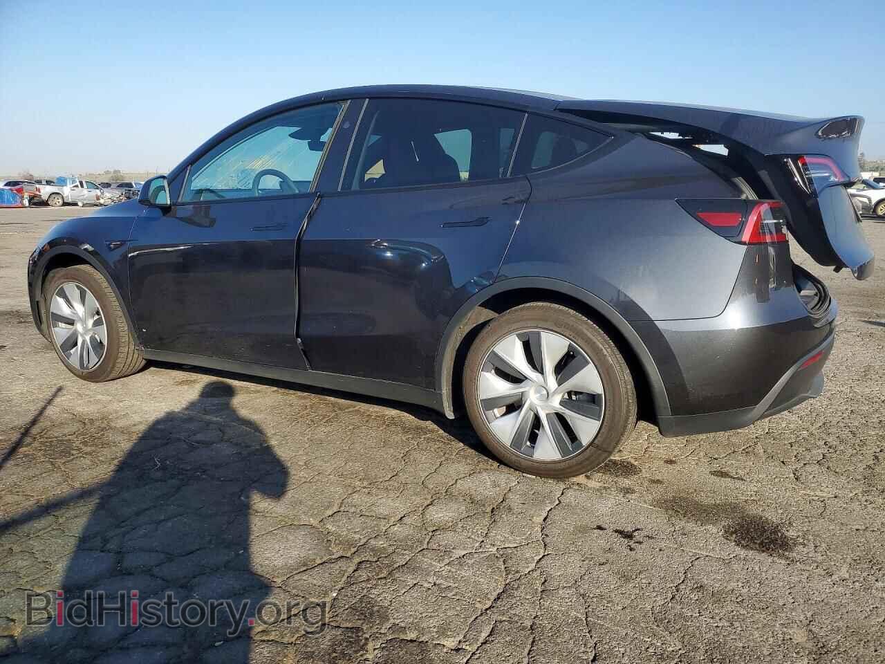 2024 TESLA MODEL Y - VIN: 7SAYGDED6RF042997 - Фото 2