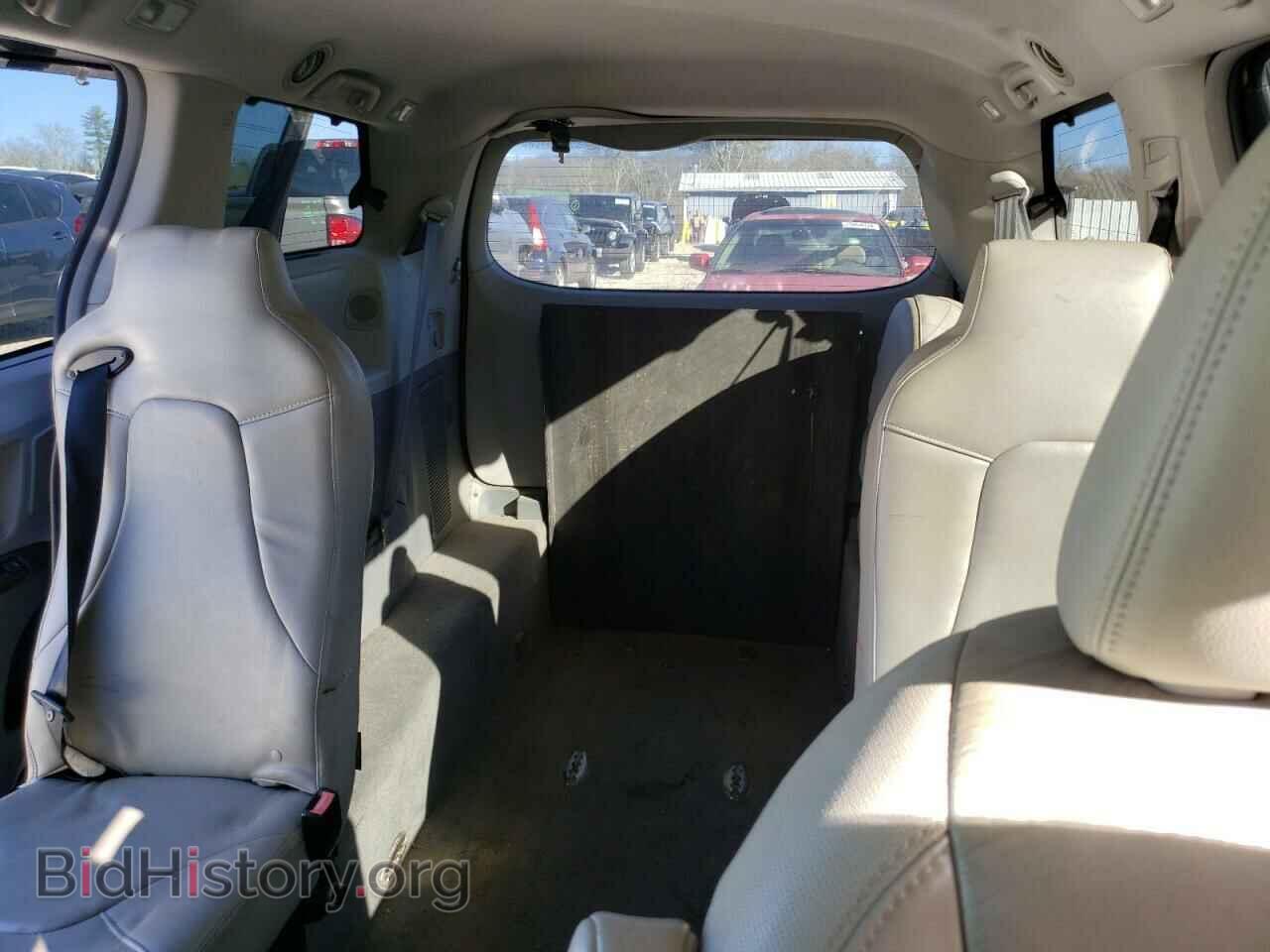 2011 TOYOTA All Models - VIN: 5TDYK3DC5BS118225 - Фото 10