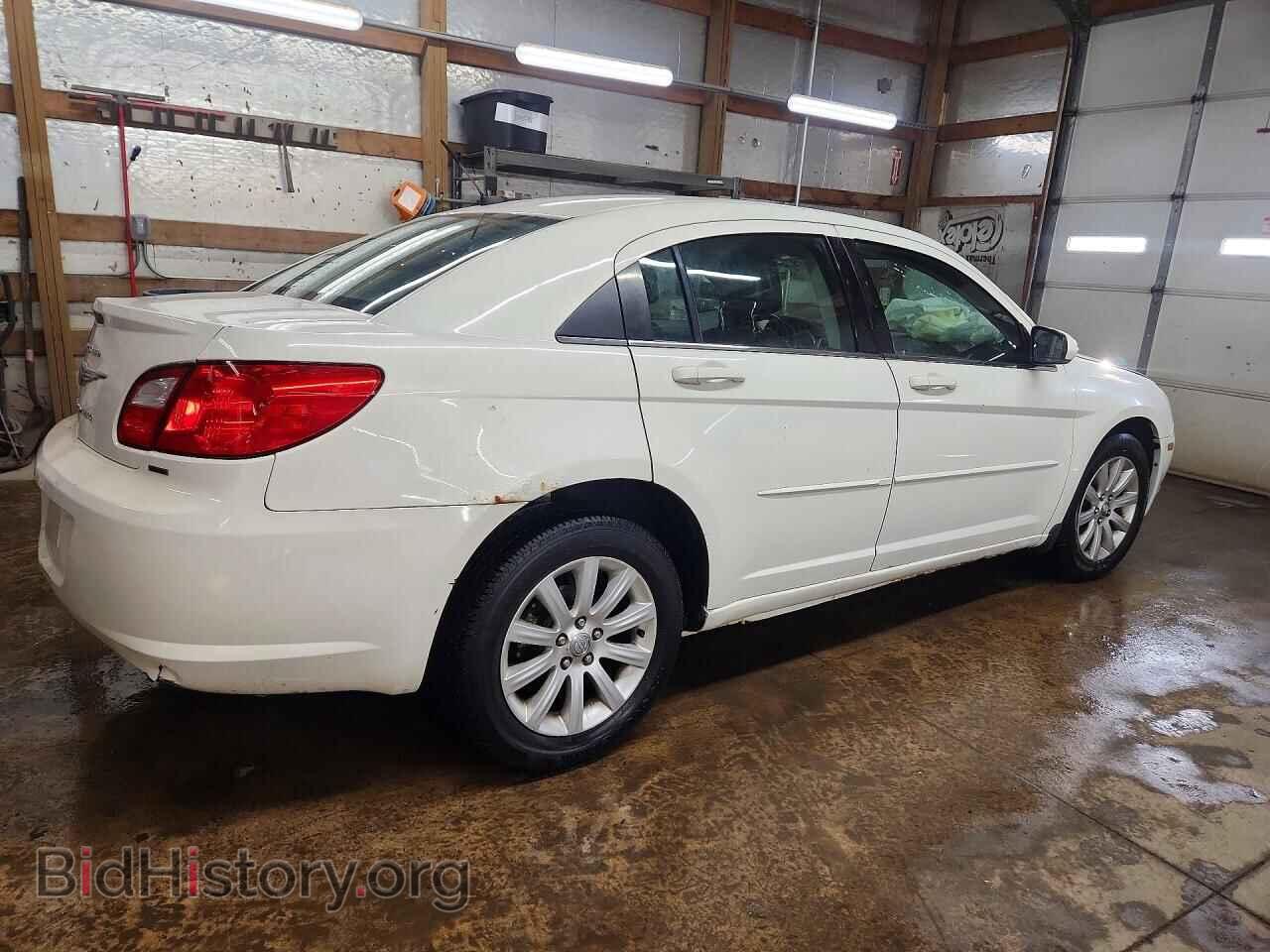 2010 CHRYSLER SEBRING - VIN: 1C3CC5FB0AN147373 - Фото 3