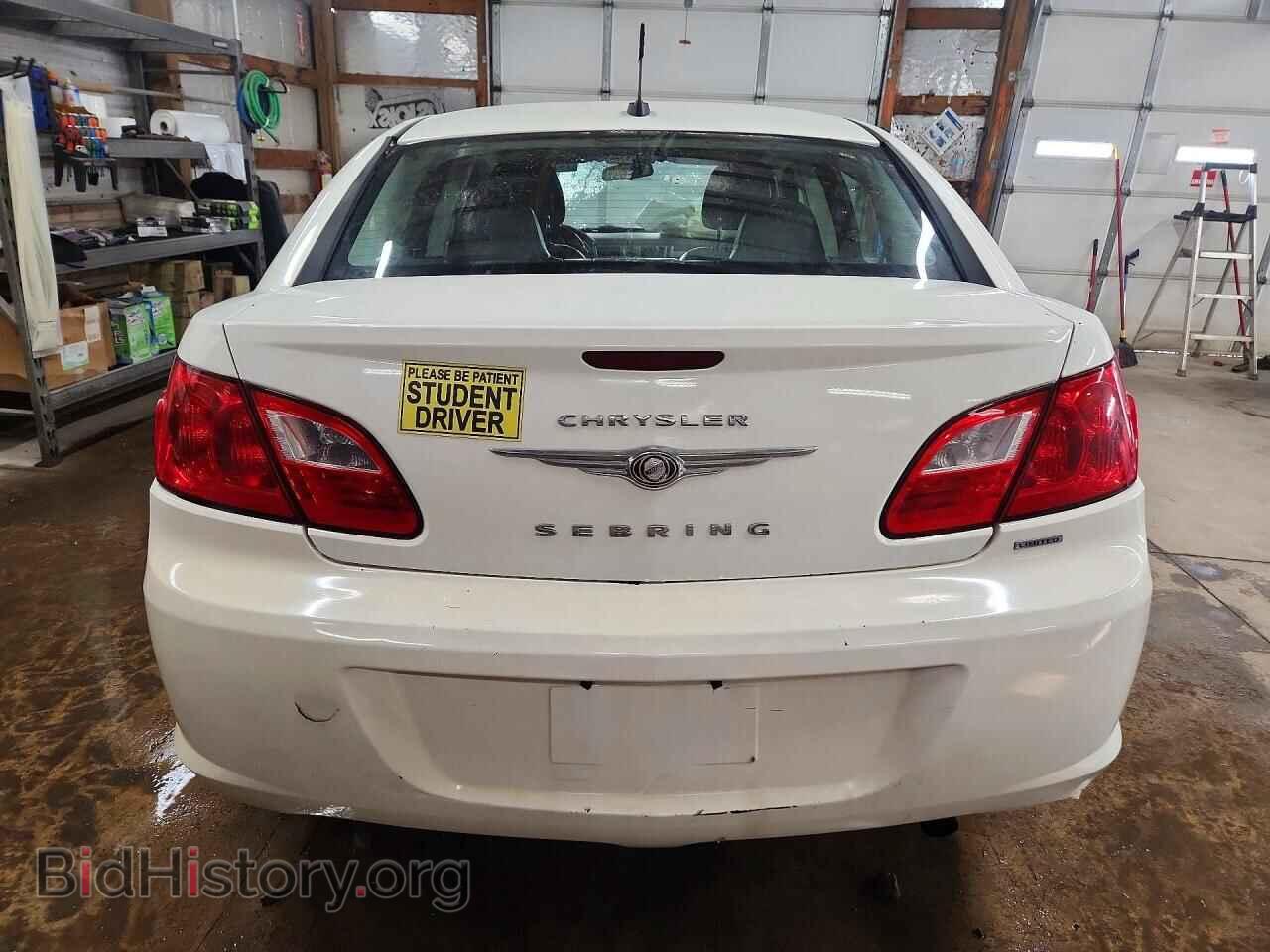 2010 CHRYSLER SEBRING - VIN: 1C3CC5FB0AN147373 - Фото 6
