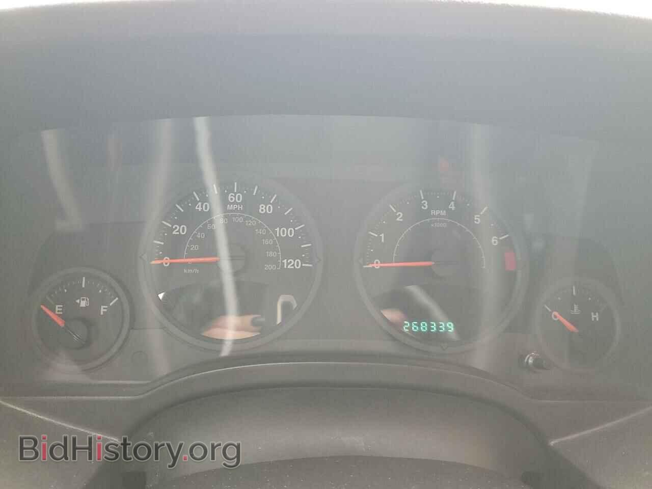 2008 JEEP COMPASS - VIN: 1J8FT47008D709555 - Photo 9