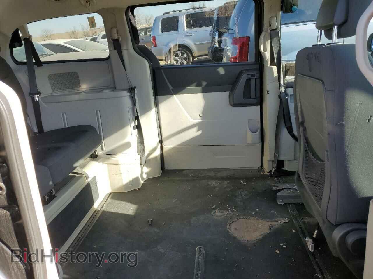 2010 DODGE CARAVAN - VIN: 2D4RN6DX7AR446692 - Фото 11