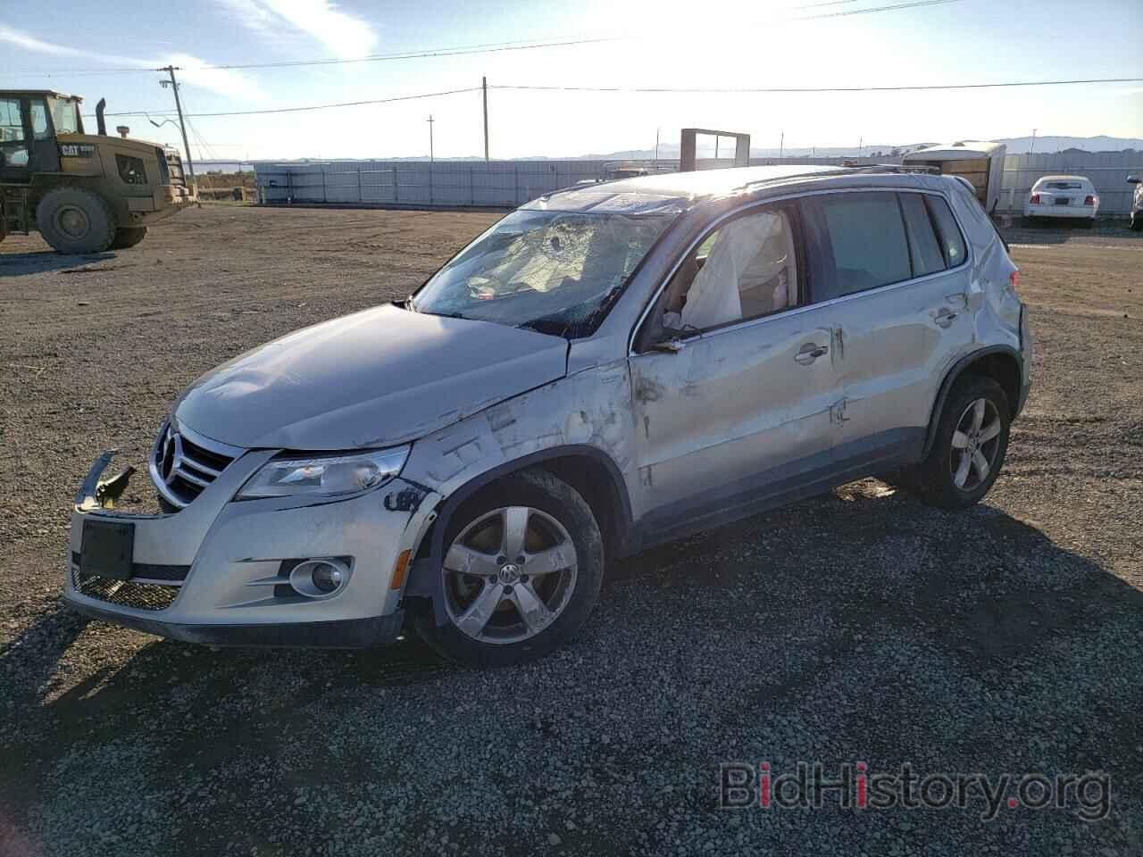 Photo WVGBV7AX8AW524277 - VOLKSWAGEN TIGUAN 2010