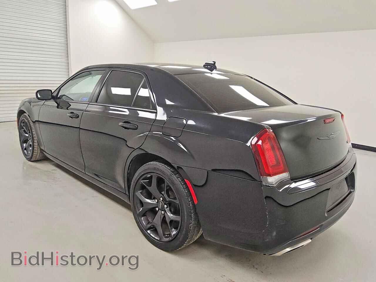 2023 CHRYSLER 300 - VIN: 2C3CCAAGXPH552301 - Фото 2