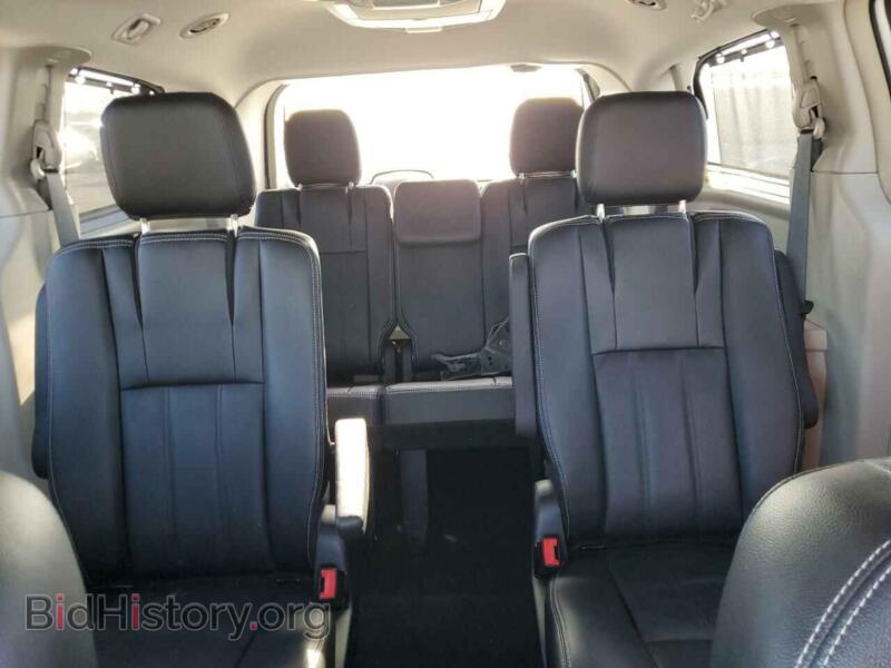 2016 Chrysler MINIVAN (VIN 2C4RC1CG0GR113167) — photo 10 of 13