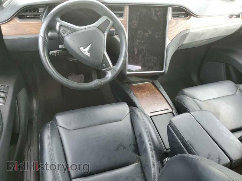 2019 Tesla MODEL X (VIN 5YJXCAE29KF184414) — фото 8 из 13