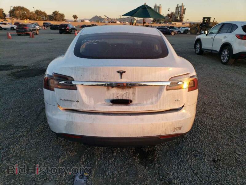 2016 Tesla MODEL S (VIN 5YJSA1E19GF133137) — photo 6 of 13