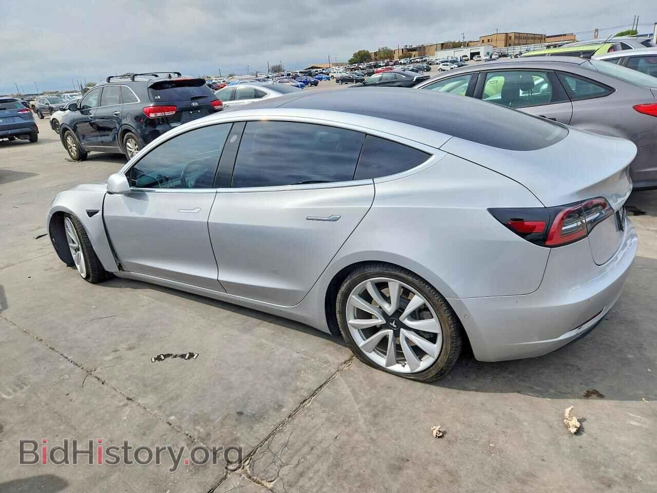 2018 TESLA MODEL 3 - VIN: 5YJ3E1EBXJF069375 - Photo 2