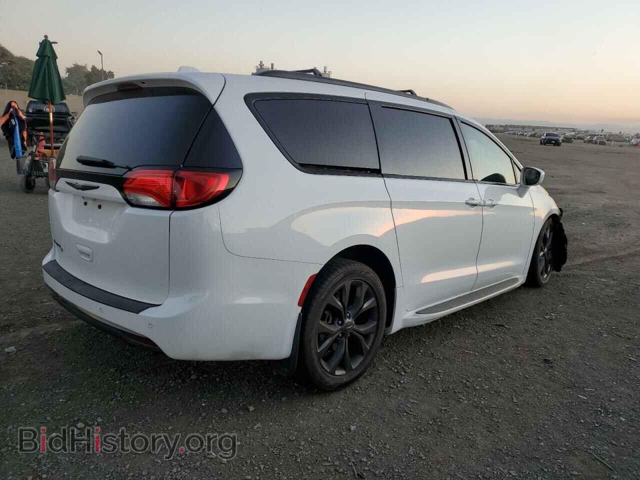 2018 CHRYSLER PACIFICA - VIN: 2C4RC1BG3JR260432 - Фото 3