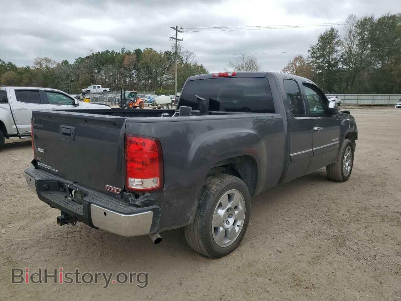 2011 GMC SIERRA - VIN: 1GTR1VE06BZ282735 - Фото 3