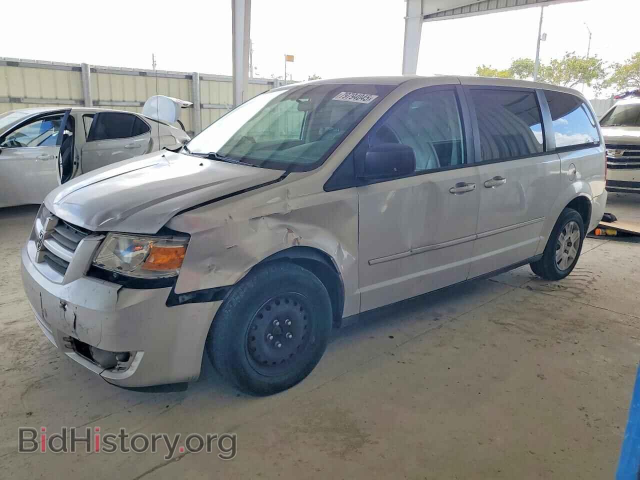Photo 2D4RN4DE8AR297258 - DODGE CARAVAN 2010
