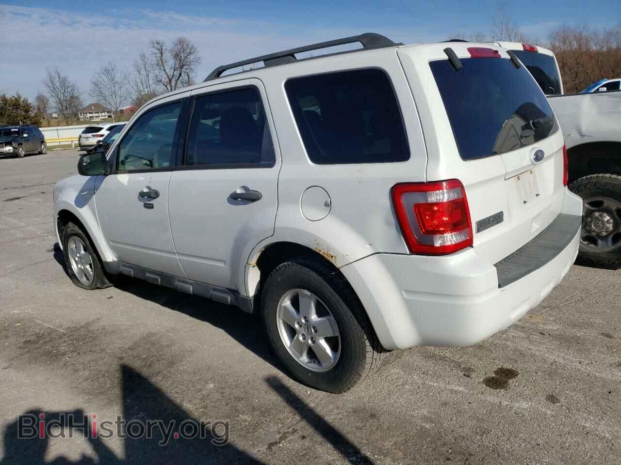 2011 FORD ESCAPE - VIN: 1FMCU9D77BKA94085 - Фото 2