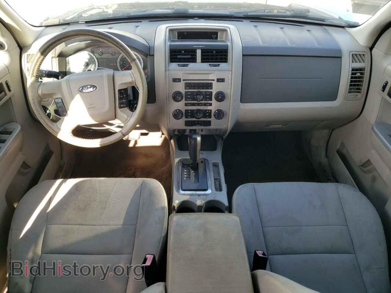 2011 FORD ESCAPE - VIN: 1FMCU9D77BKA94085 - Фото 8