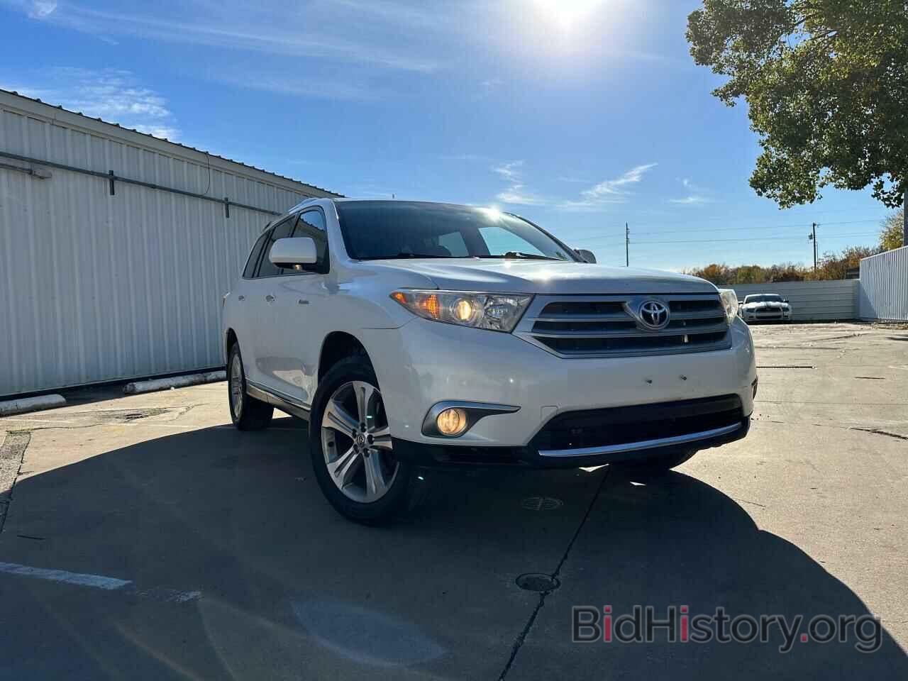 Toyota Highlander 2011 горах
