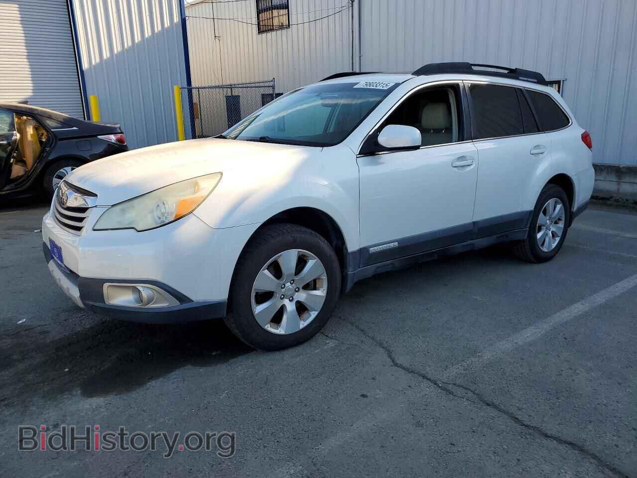 Photo 4S4BRDKC5B2397821 - SUBARU OUTBACK 2011