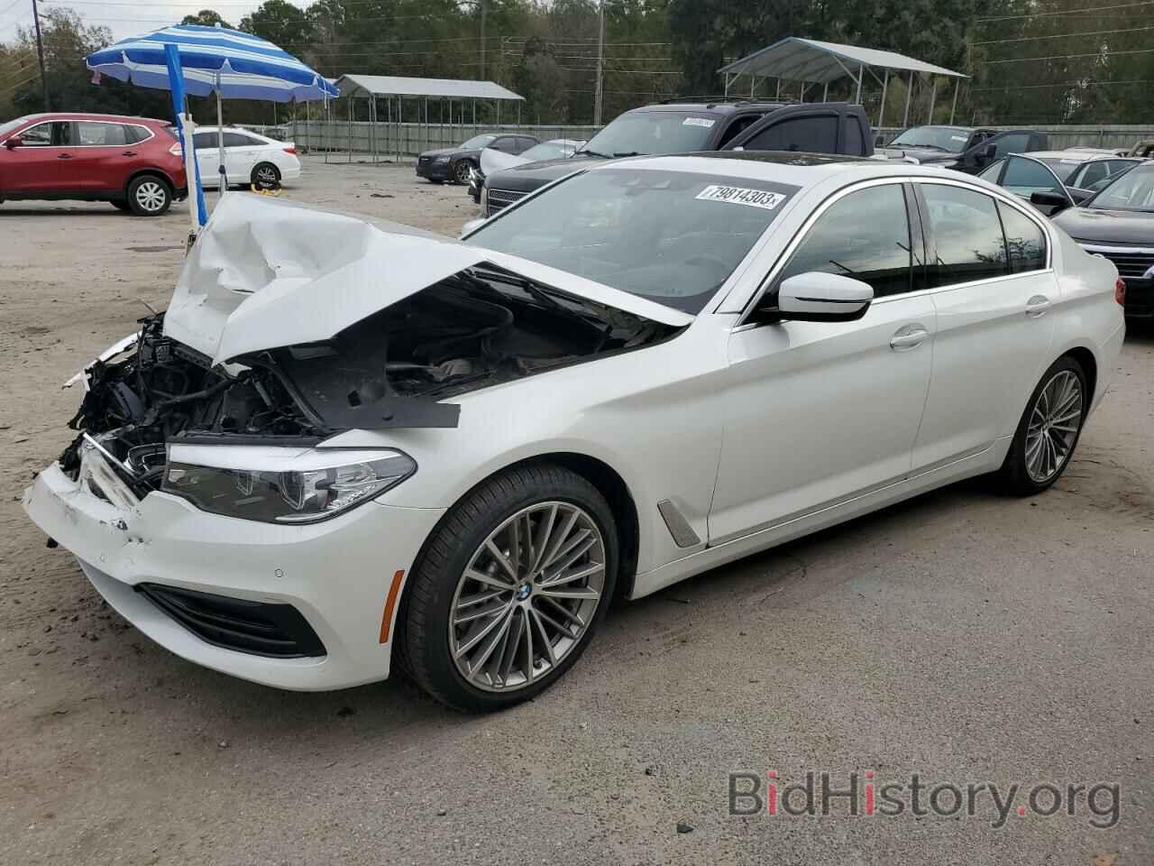 Photo WBAJE5C59KWW22622 - BMW 5 SERIES 2019