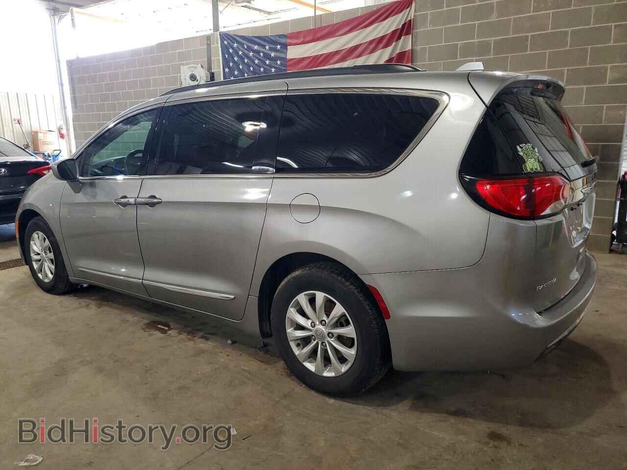 2017 CHRYSLER PACIFICA - VIN: 2C4RC1BGXHR642306 - Фото 2