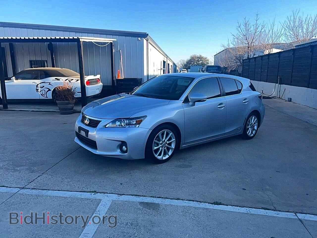 2011 LEXUS CT 200 - VIN: JTHKD5BH9B2028429 - Photo 2