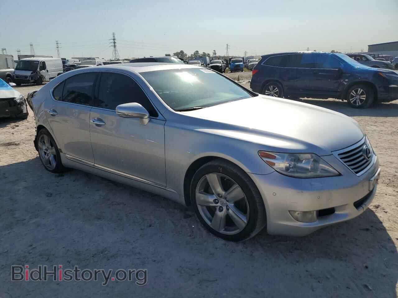 2012 LEXUS LS460 - VIN: JTHBL5EFXC5111106 - Photo 4