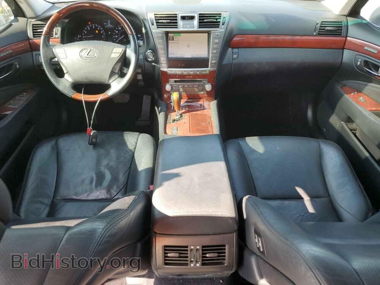 2012 LEXUS LS460 - VIN: JTHBL5EFXC5111106 - Photo 8