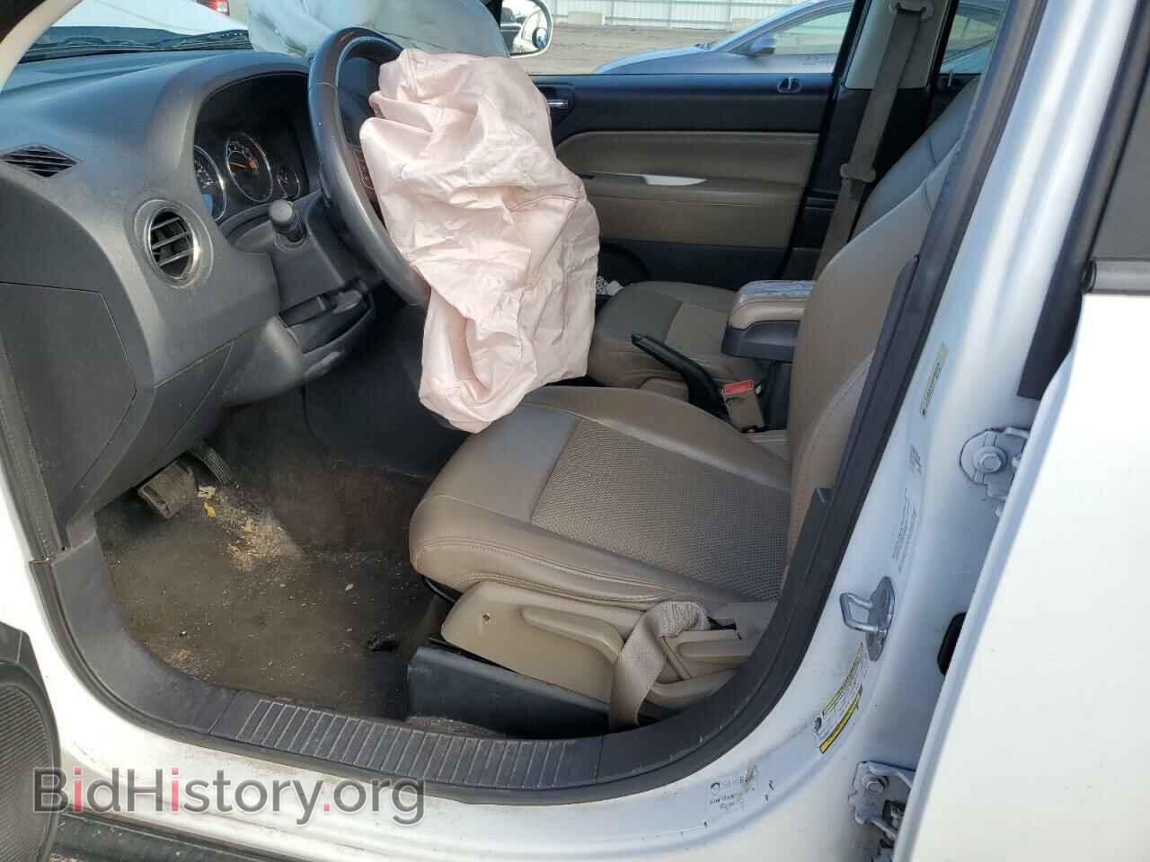 2014 JEEP COMPASS - VIN: 1C4NJCEA6ED560370 - Фото 7