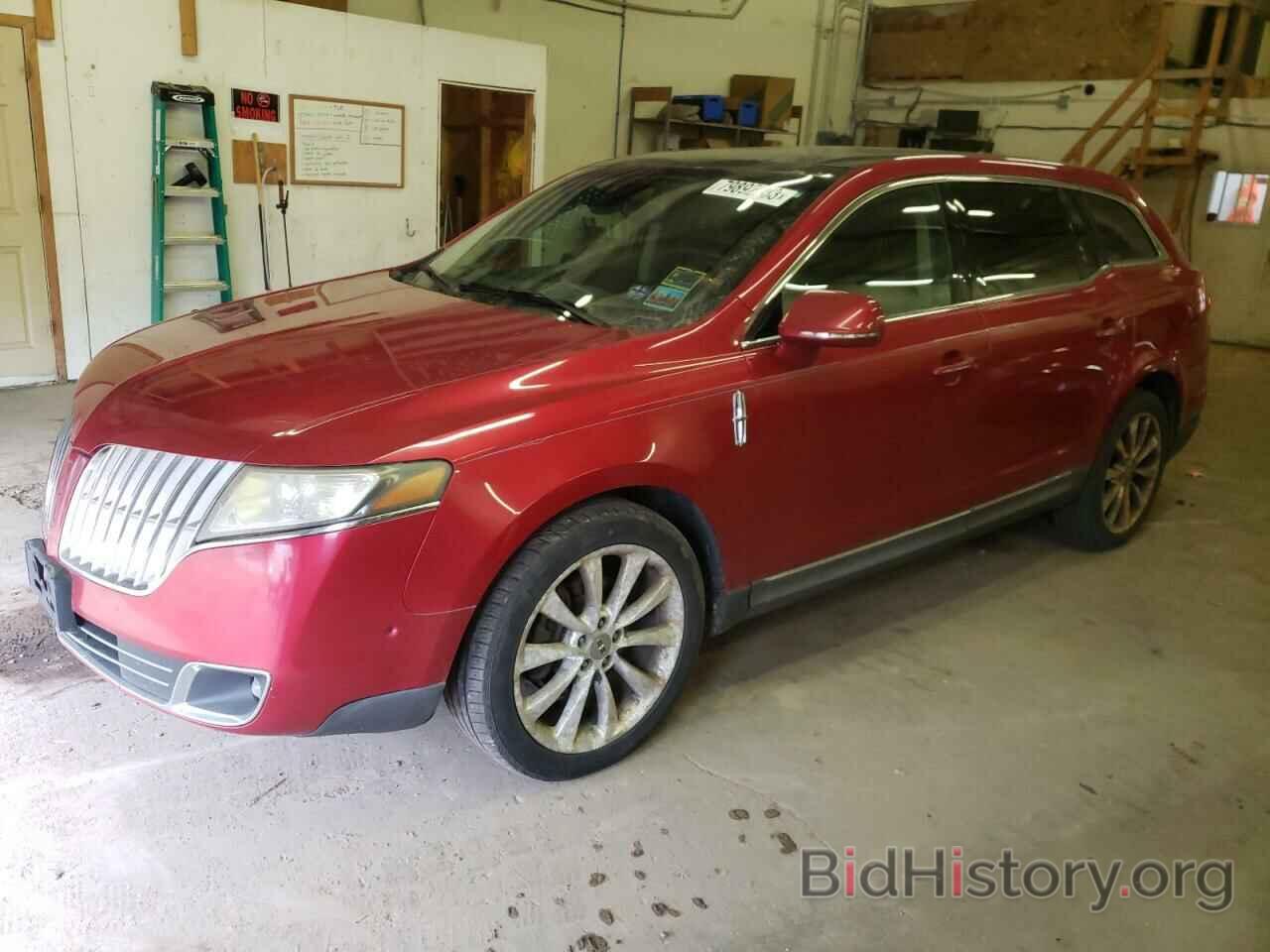 Photo 2LMHJ5AT5ABJ07423 - LINCOLN MKT 2010