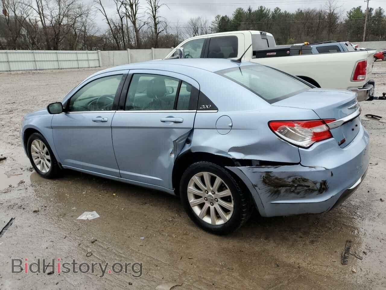 2013 CHRYSLER 200 - VIN: 1C3CCBBB6DN545373 - Фото 2