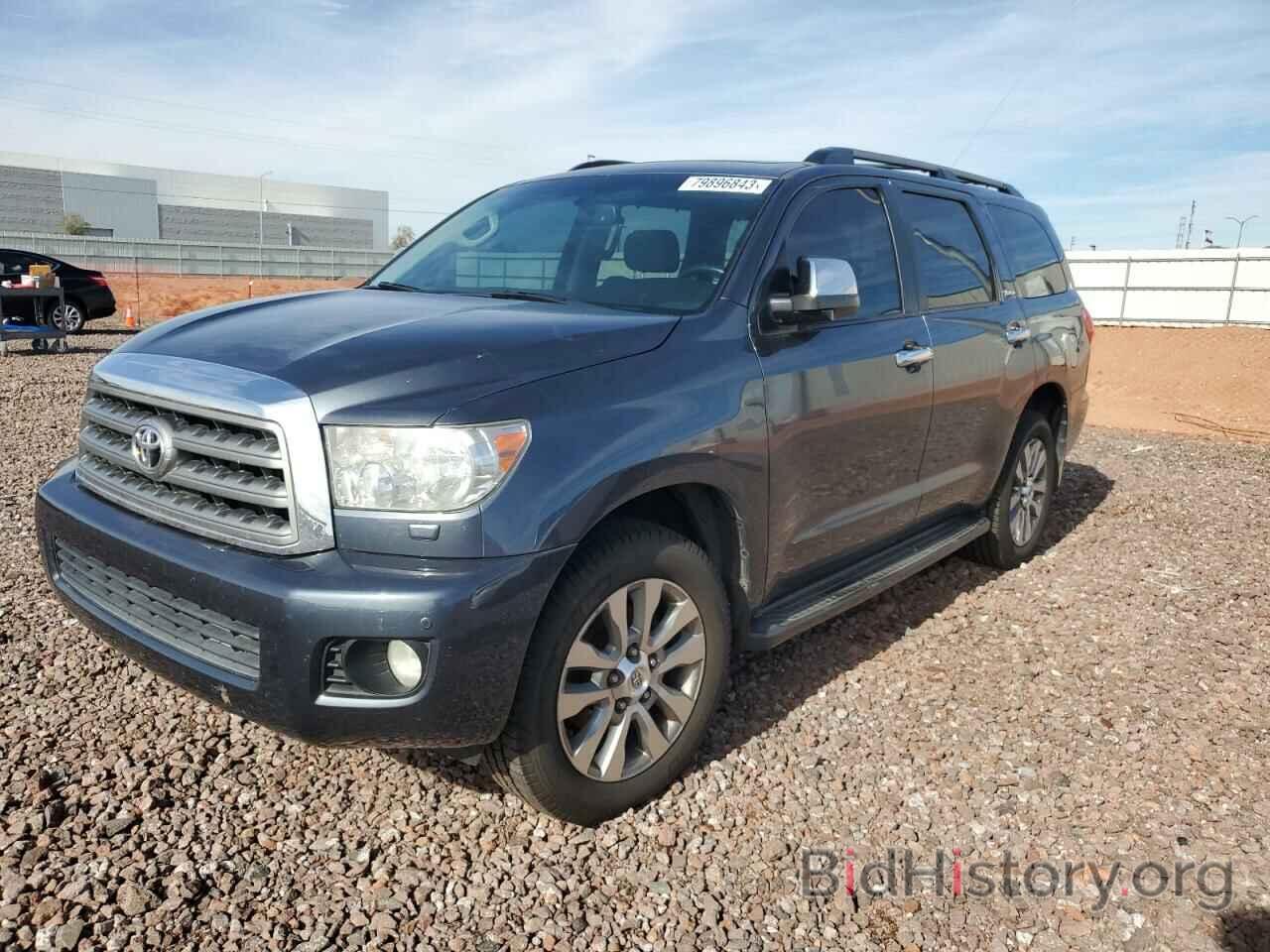 Photo 5TDKY5G15AS029456 - TOYOTA SEQUOIA 2010