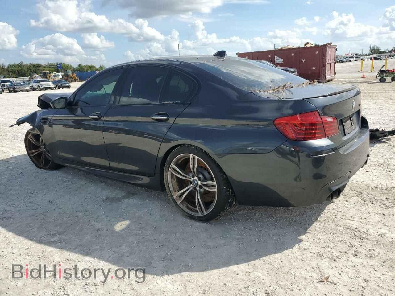 2014 BMW M5 - VIN: WBSFV9C54ED097865 - Фото 2