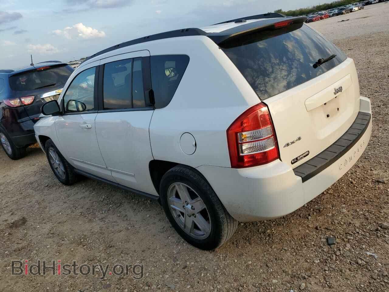 2010 JEEP COMPASS - VIN: 1J4NF4FB0AD512575 - Фото 2
