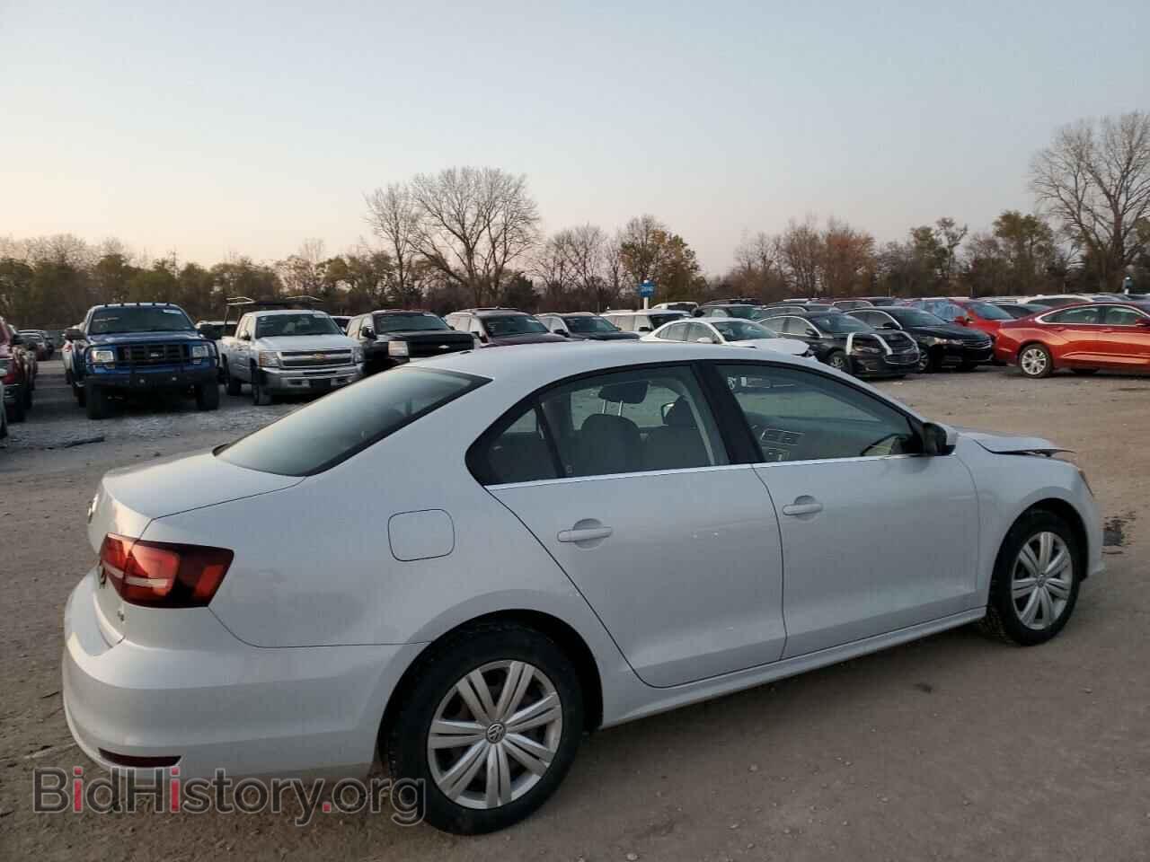 2017 VOLKSWAGEN JETTA - VIN: 3VW2B7AJ1HM335454 - Фото 3