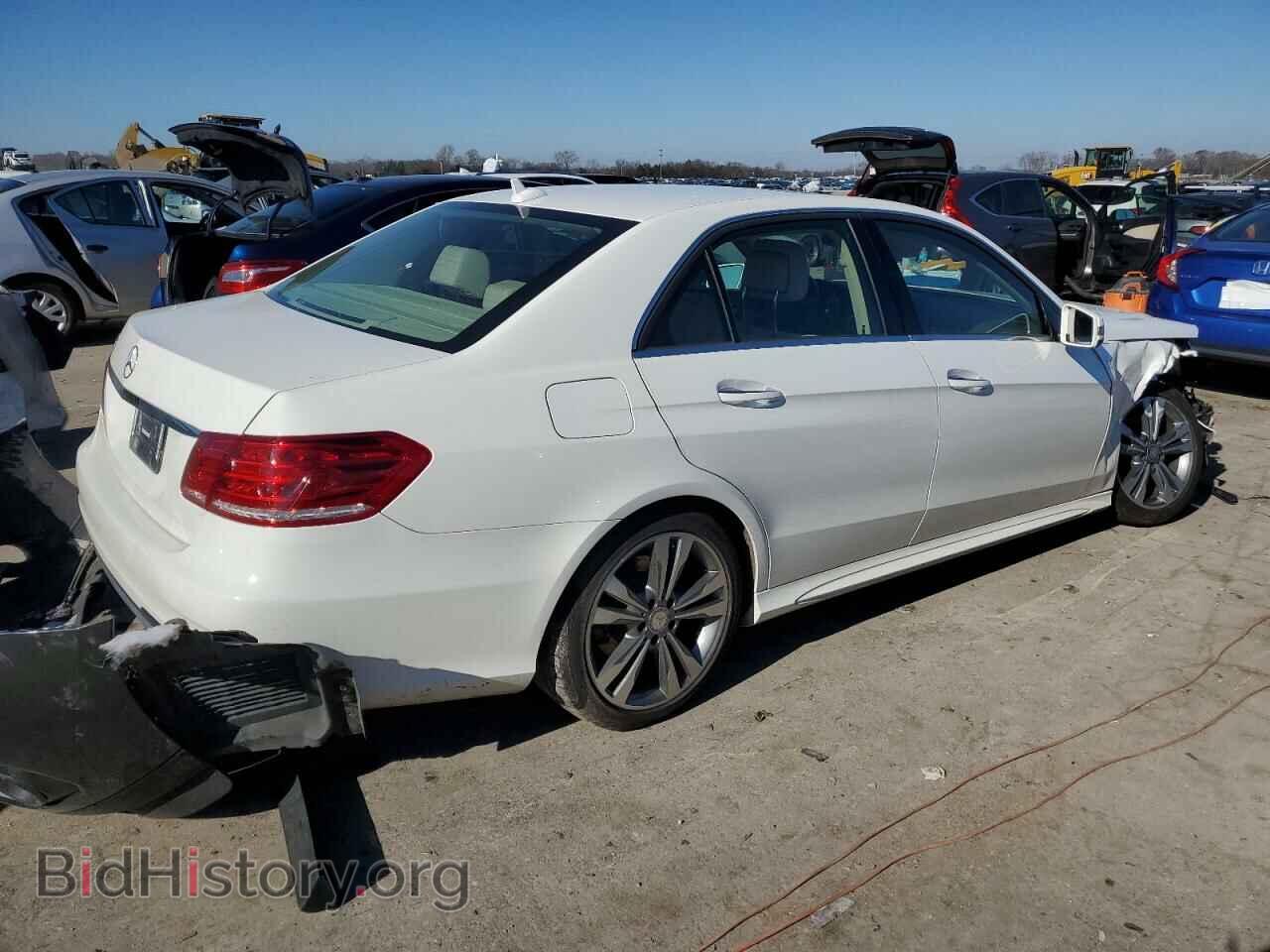 2014 MERCEDES-BENZ E-CLASS - VIN: WDDHF5KB5EA814536 - Фото 3