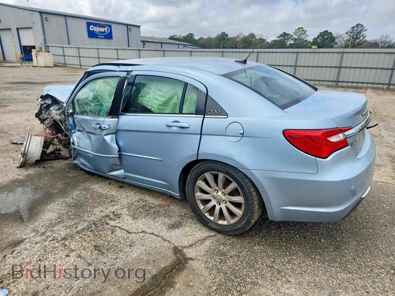 2013 CHRYSLER 200 - VIN: 1C3CCBBG0DN706201 - Фото 2