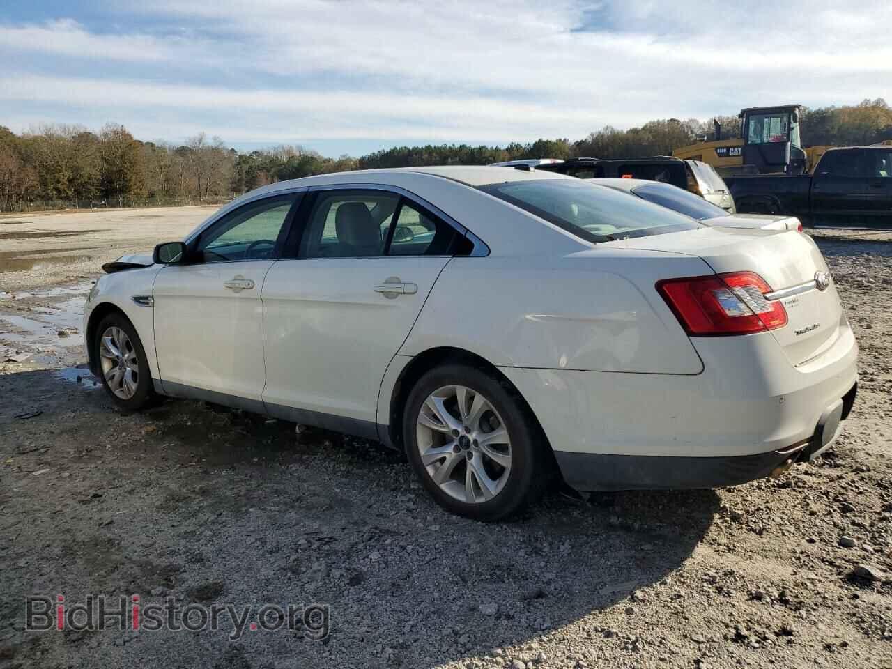 2011 FORD TAURUS - VIN: 1FAHP2EW6BG113782 - Фото 2