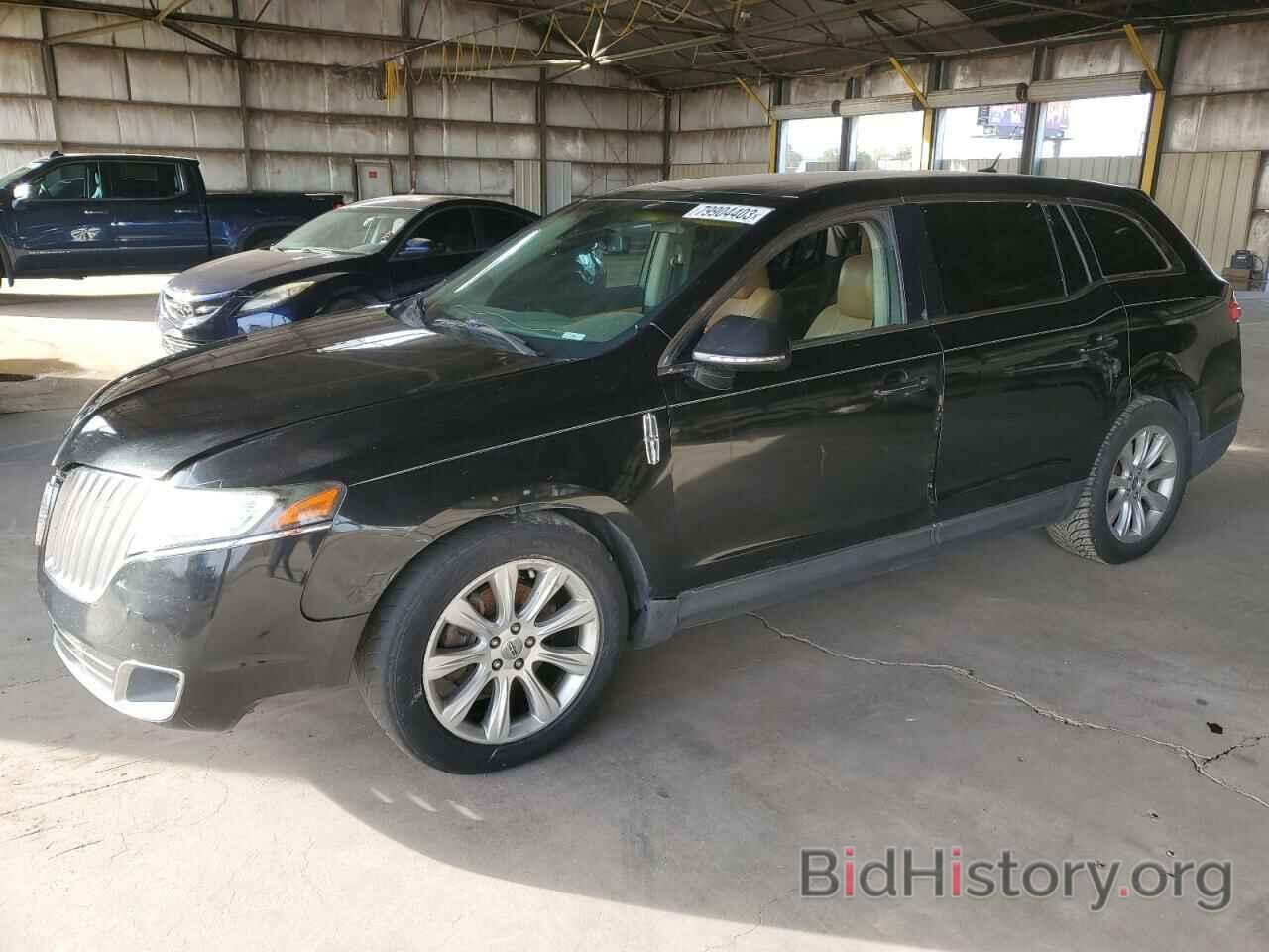 Photo 2LMHJ5AT5ABJ24674 - LINCOLN MKT 2010
