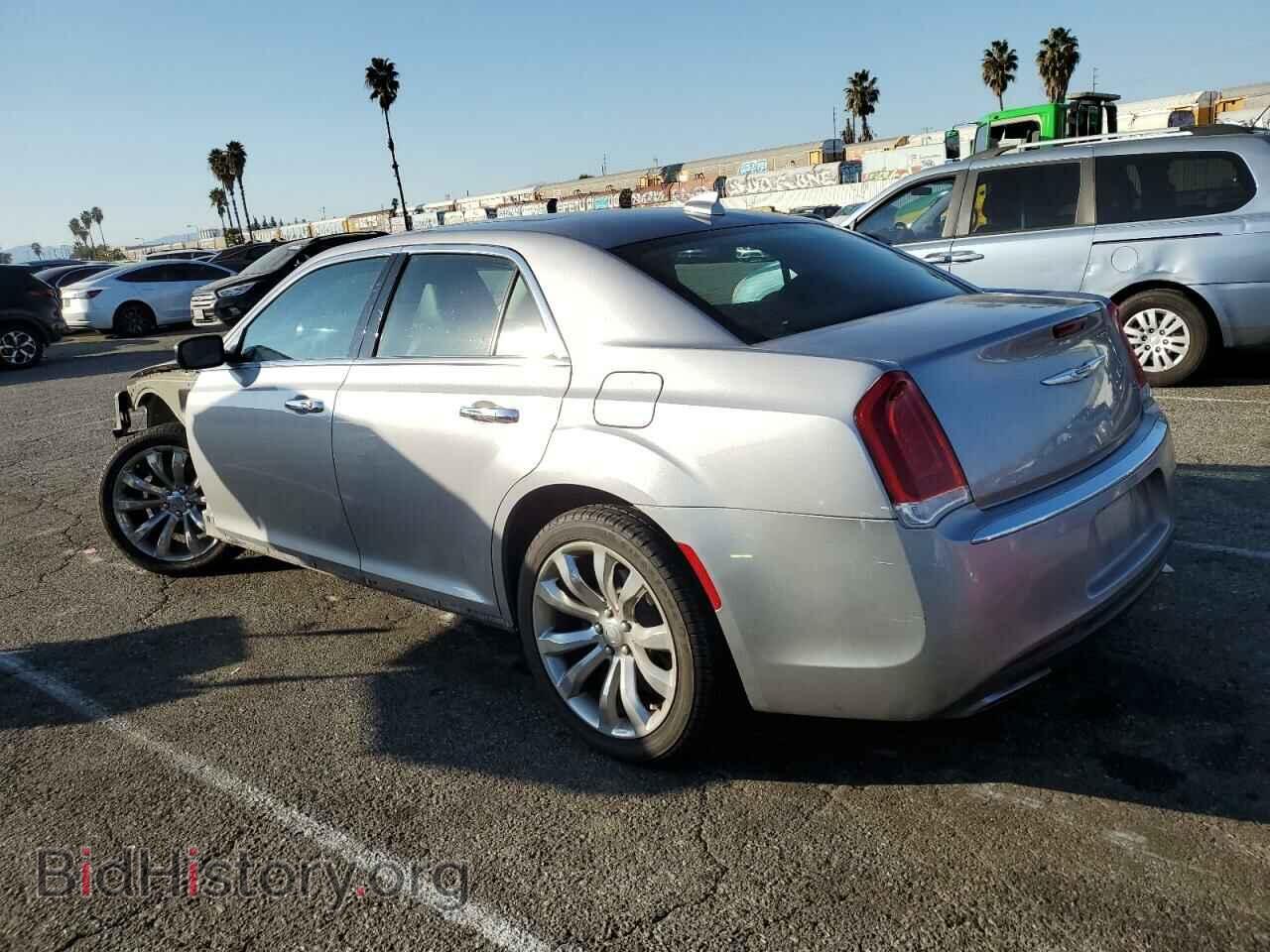 2016 CHRYSLER 300 - VIN: 2C3CCAET3GH130345 - Фото 2
