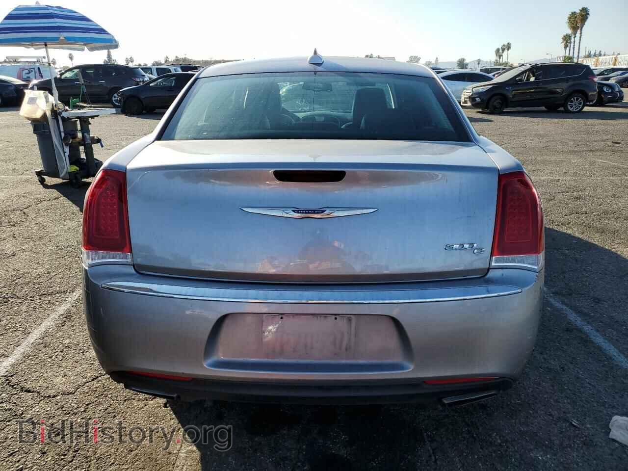 2016 CHRYSLER 300 - VIN: 2C3CCAET3GH130345 - Фото 6
