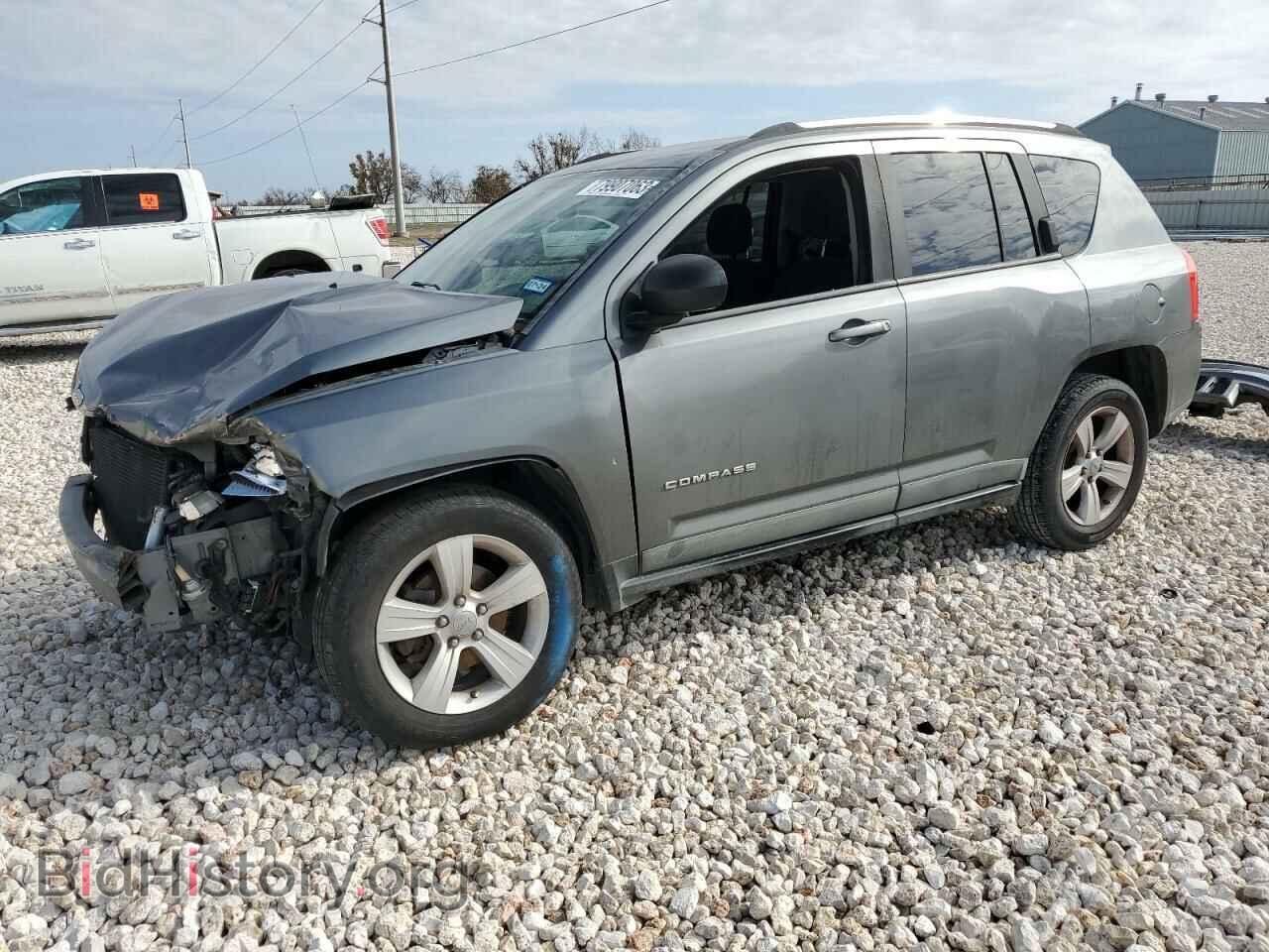 Photo 1J4NT1FA4BD260071 - JEEP COMPASS 2011