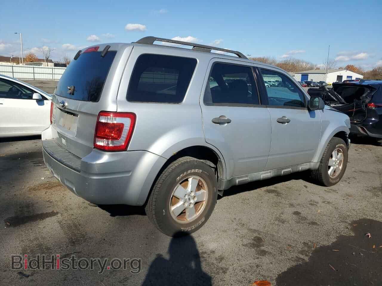 2010 FORD ESCAPE - VIN: 1FMCU0D73AKA02657 - Фото 3