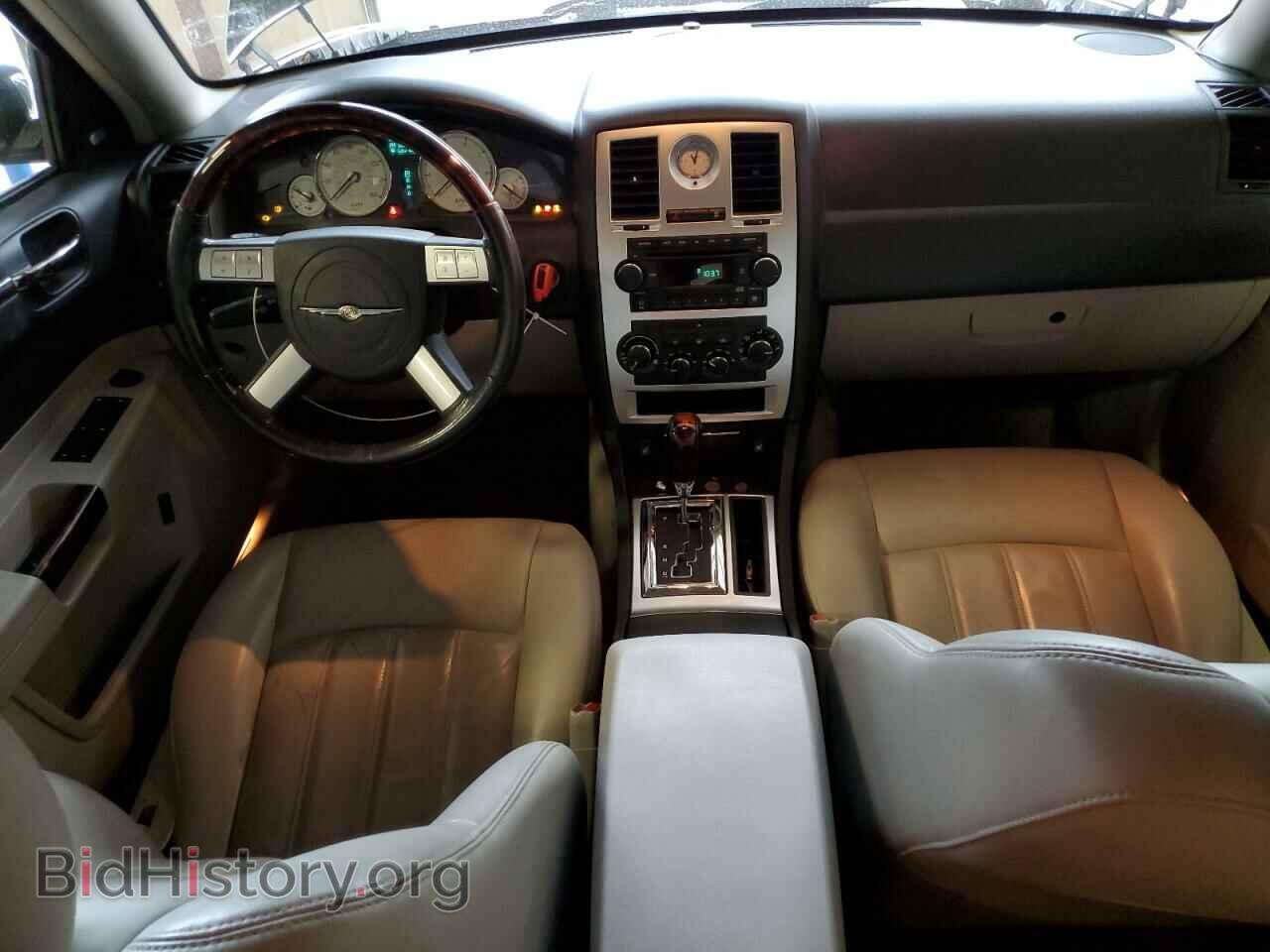 2006 CHRYSLER 300 - VIN: 2C3KA63H36H365582 - Фото 8