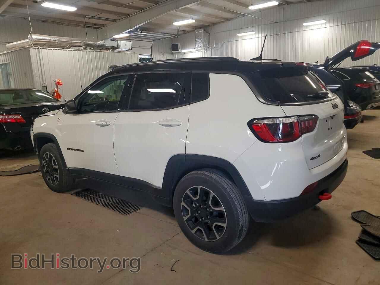 2019 JEEP COMPASS - VIN: 3C4NJDDB4KT690122 - Фото 2