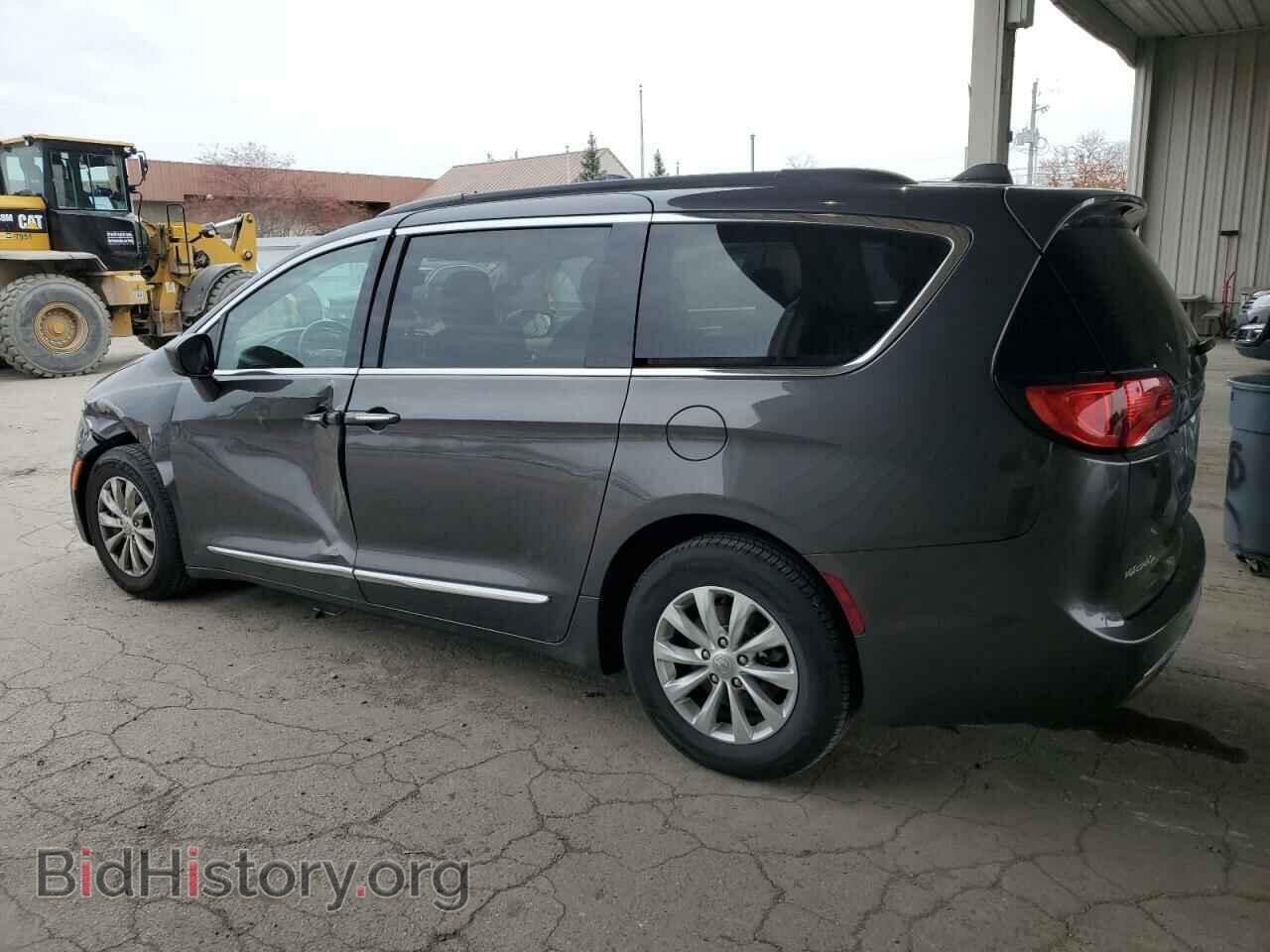 2017 CHRYSLER PACIFICA - VIN: 2C4RC1BGXHR538897 - Фото 2