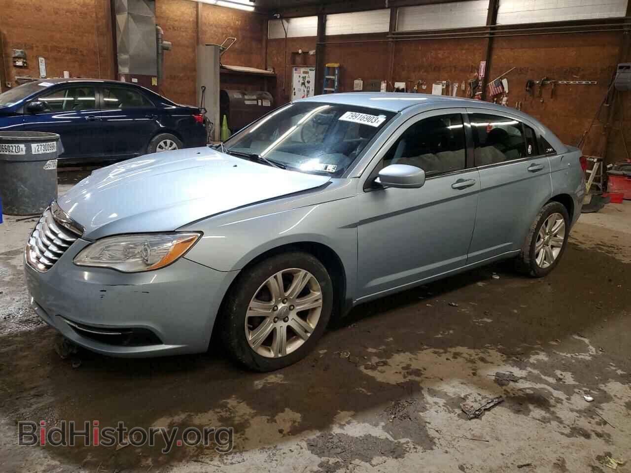 Фотография 1C3CCBBBXCN210535 - CHRYSLER 200 2012