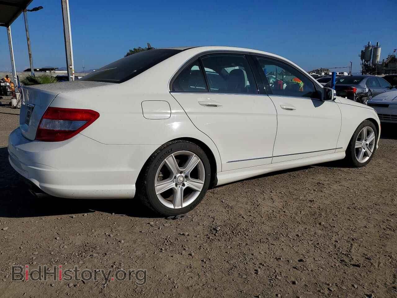 2011 MERCEDES-BENZ C-CLASS - VIN: WDDGF5EB3BR179238 - Фото 3