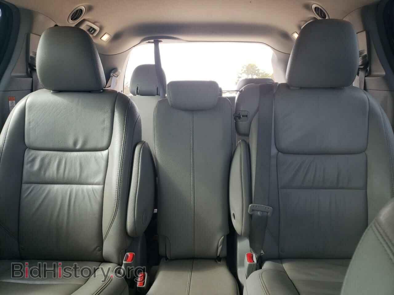 2017 TOYOTA All Models - VIN: 5TDYZ3DC0HS822448 - Фото 10